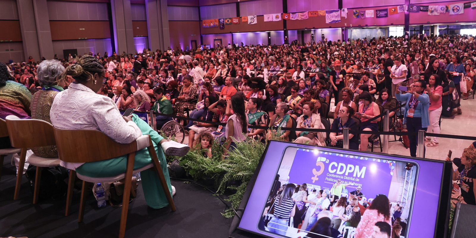Brasília: conferencistas exigem políticas para todas as "mulheridades"