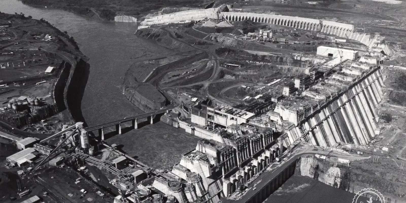 Como a ditadura militar criou um império do ensino privado